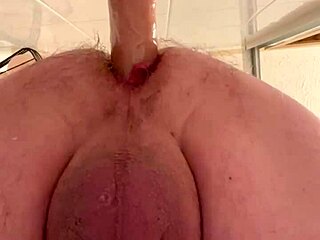 Elderly amateur gets his ass fucked in homemade video