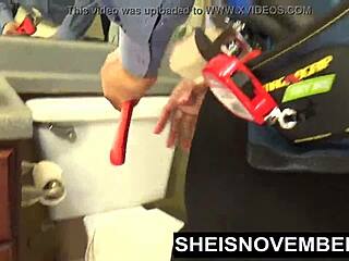 Black babe msnovember gives deepthroat blowjob to stranger plumber in doggystyle