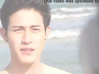 Тайландски модели с зашеметяващи изгледи в горещо гей видео