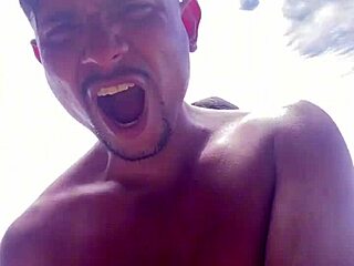 Gaycumshot and anal sex with a stranger in Nicaragua